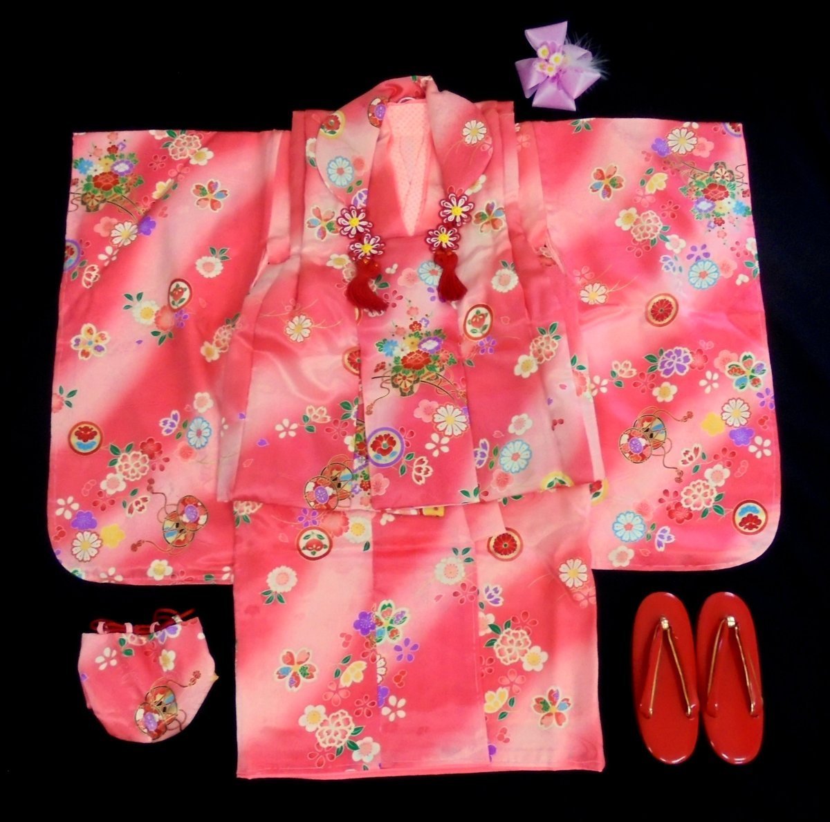 5613　七五三 正絹 被布セット 3歳 女の子「赤紅・桜/花車/鼓」