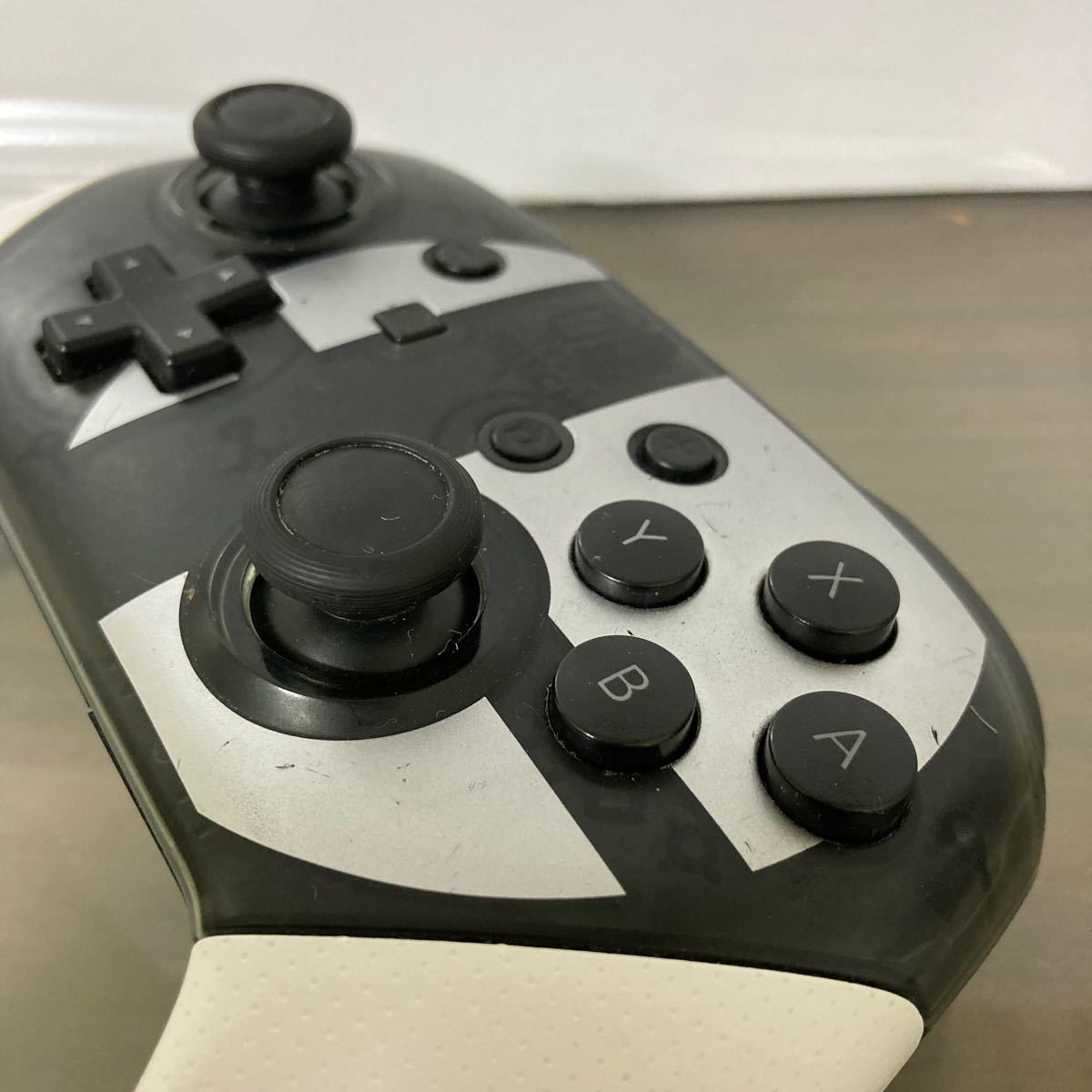 Nintendo Switch Proコントローラー 純正品 スマブラ柄 大乱闘 Nintendo Switch Proコントローラー 純正品 スマブラ柄 大乱闘
