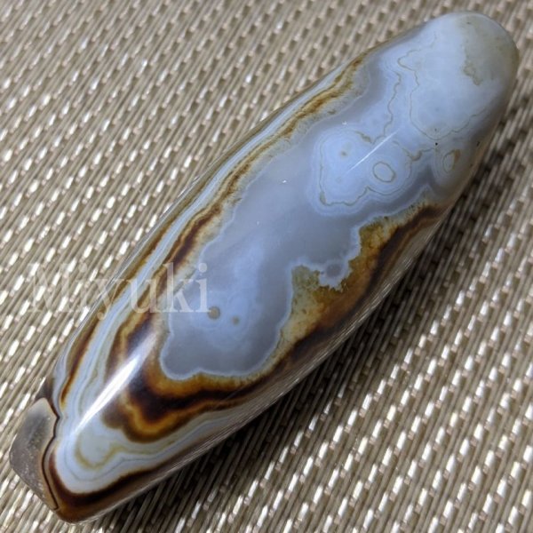 御幸天珠 AY07948 瑪瑙天珠 65x21mm 半分弱が水晶化 迫力の大型 御幸天珠 AY07948 瑪瑙天珠 65x21mm 半分弱が水晶化 迫力の大型