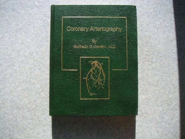 ラウンド  ∞　Coronary Arteriography　冠動脈造影法　Goffredo Co刊　洋書・英文　1975年 Pub. Gensini、著　Futura G 臨床医学