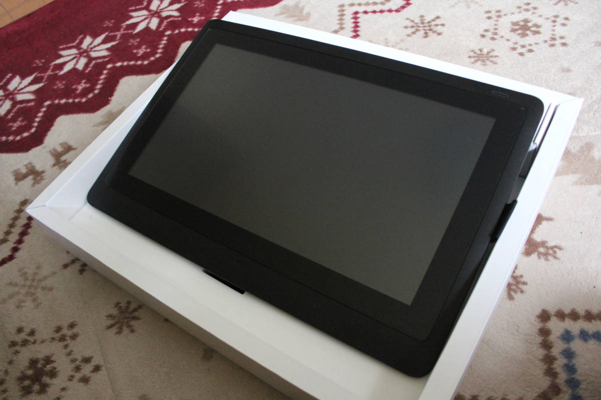 Wacom Cintiq16（DTK1660K0D）おまけ芯付き-