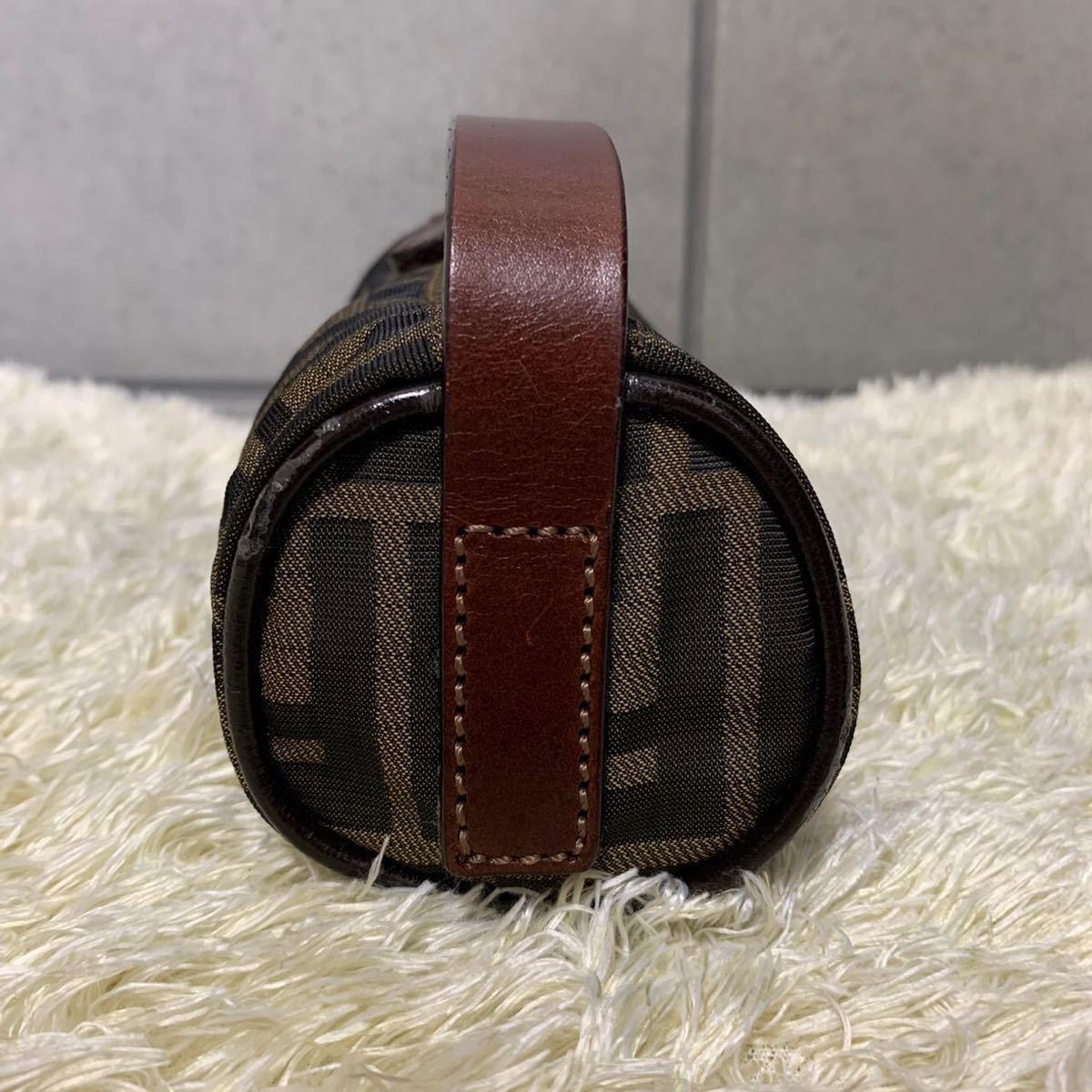FENDI フェンディ ハンドバッグ ズッカ ブラウン ポーチ FENDI フェンディ ハンドバッグ ズッカ ブラウン ポーチ
