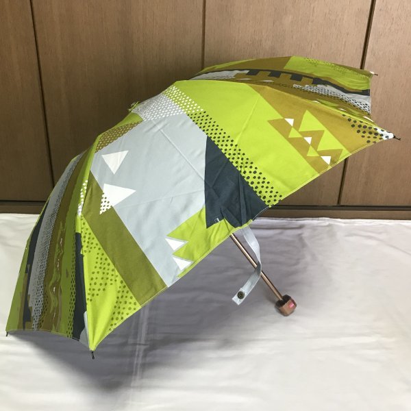 ヤフオク! - 《新品訳あり》cocca・コッカ/一級遮光 晴雨兼用傘 パ...