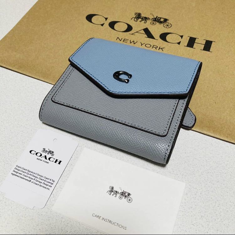 コーチ COACH  二つ折り財布  グレー