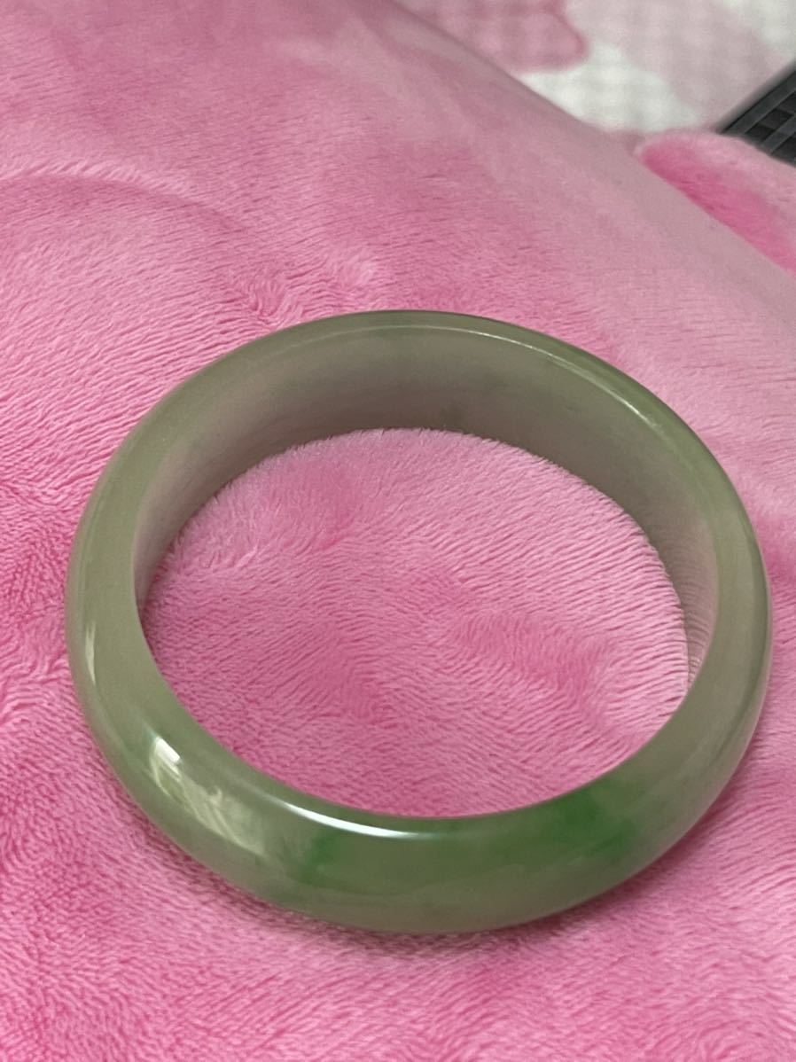 中古 本天然翡翠 バングル 糯氷種 ヒスイ 重さ58 5g 内径55 3mm 中古 本天然翡翠 バングル 糯氷種 ヒスイ 重さ58 5g 内径55 3mm