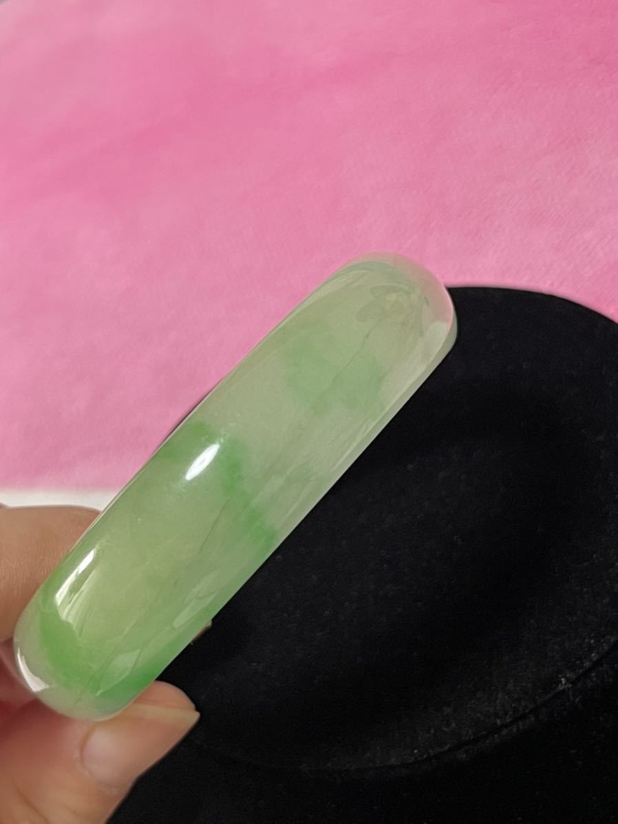 中古 本天然翡翠 バングル 糯氷種 ヒスイ 重さ58 5g 内径55 3mm 中古 本天然翡翠 バングル 糯氷種 ヒスイ 重さ58 5g 内径55 3mm