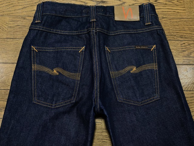 季節のおすすめ商品 ※Nudie Jeans BJBA.AB 30 未裾直 濃紺 イタリア製