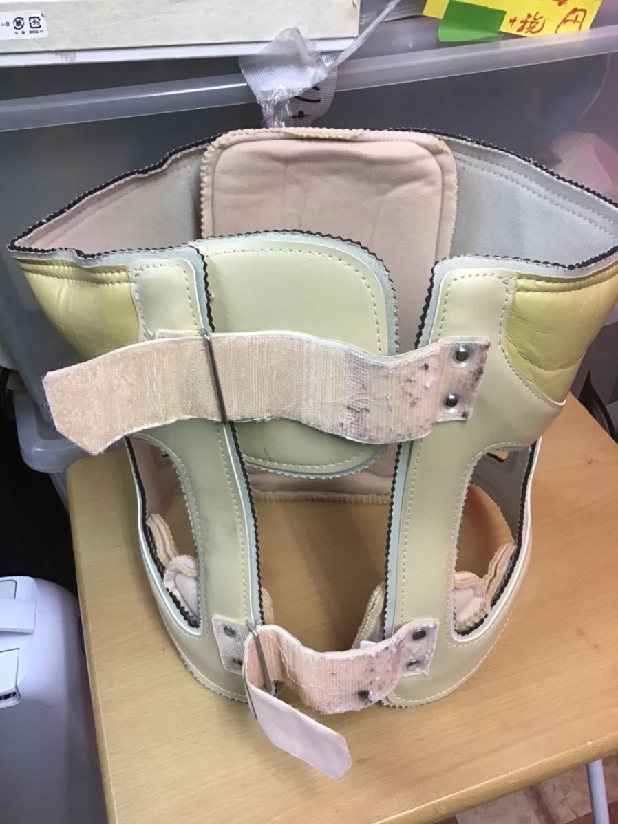 Yahoo!オークション - 中古 医療用装具/胸腰椎硬性コルセット Yahoo!オークション - 中古 医療用装具/胸腰椎硬性コルセット
