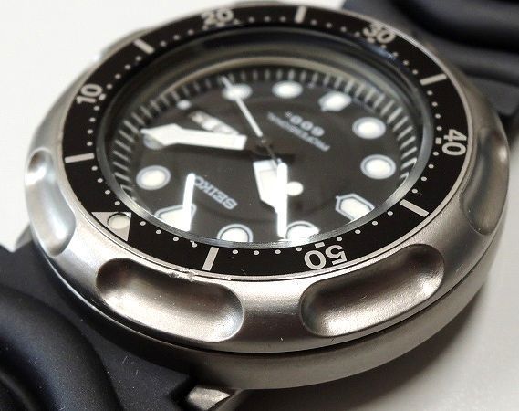 【希少】SEIKO セイコー 7C46-6010 プロフェッショナル ダイバー600m メンズ腕時計 チタン 逆回転防止ベゼル ねじ込み式リューズ_画像4