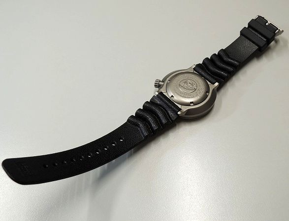 【希少】SEIKO セイコー 7C46-6010 プロフェッショナル ダイバー600m メンズ腕時計 チタン 逆回転防止ベゼル ねじ込み式リューズ_画像3