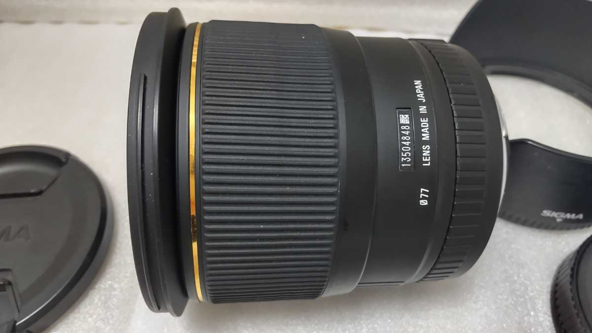 ★極上品★ シグマ SIGMA AF 28mm F1.8 EX DG MACRO CANON フードつき_画像4