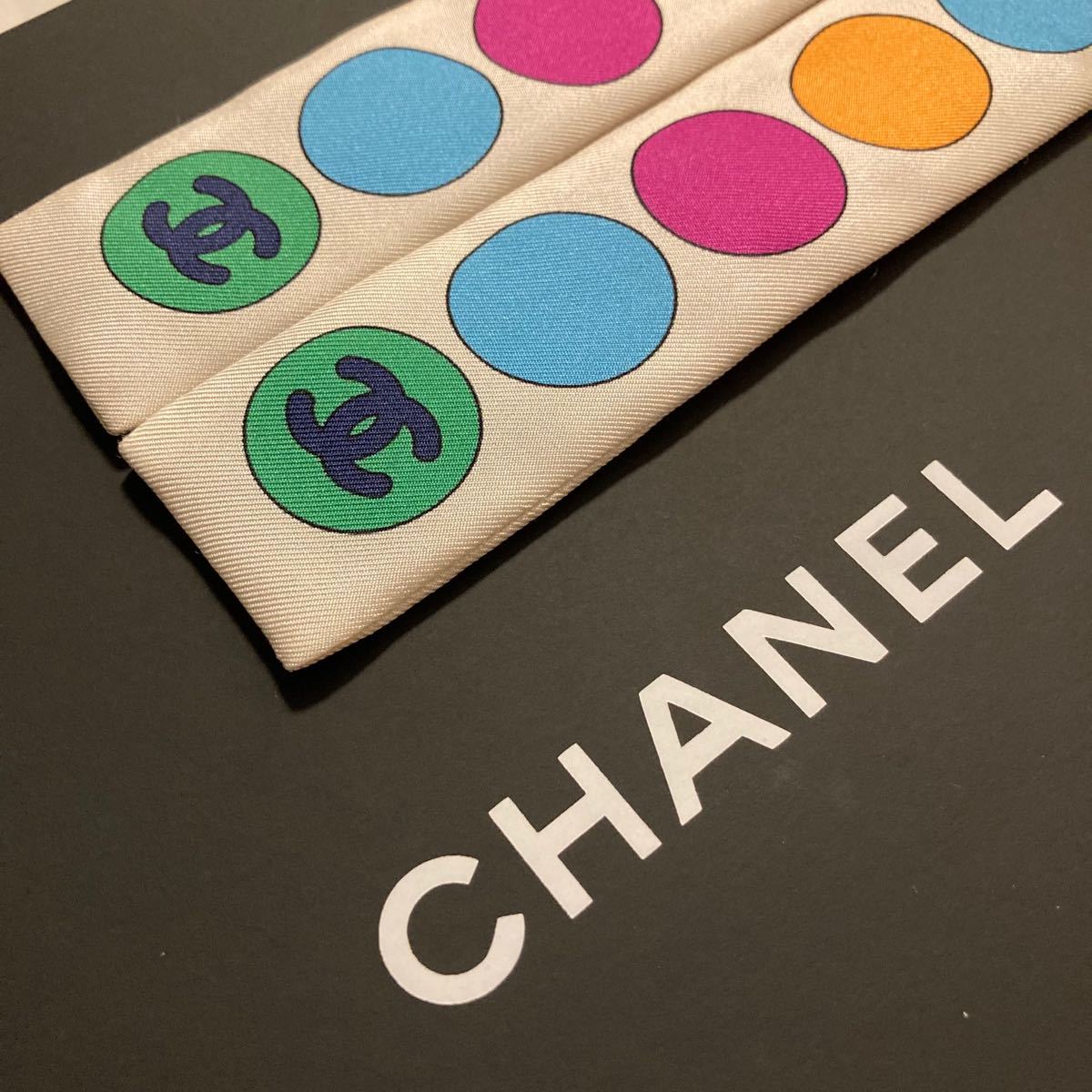 新品◇CHANEL ツィリー スカーフ ヘアバンド 完売色-