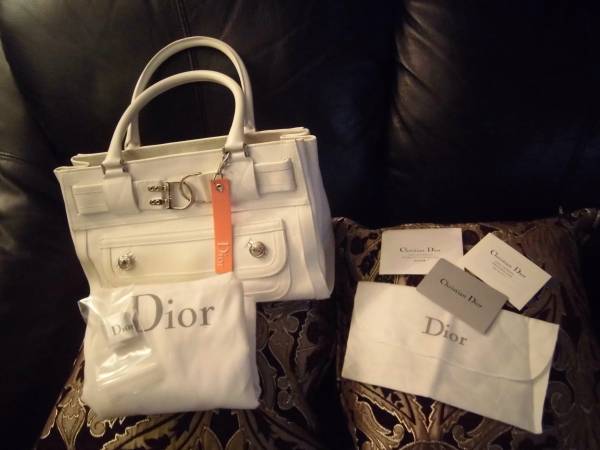  Dior ディオール 本物 美品 レア物 フライトバッグ トート ハンドバッグ トロッター 本革 レザー 白 ホワイト D金具 タグ バッグチャーム_画像3