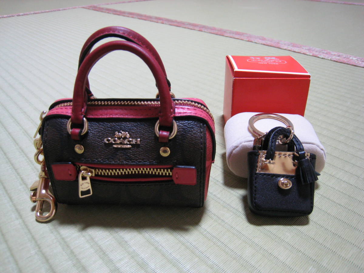 ヤフオク! - COACH コーチ コインケース バッグチャーム キーホル...