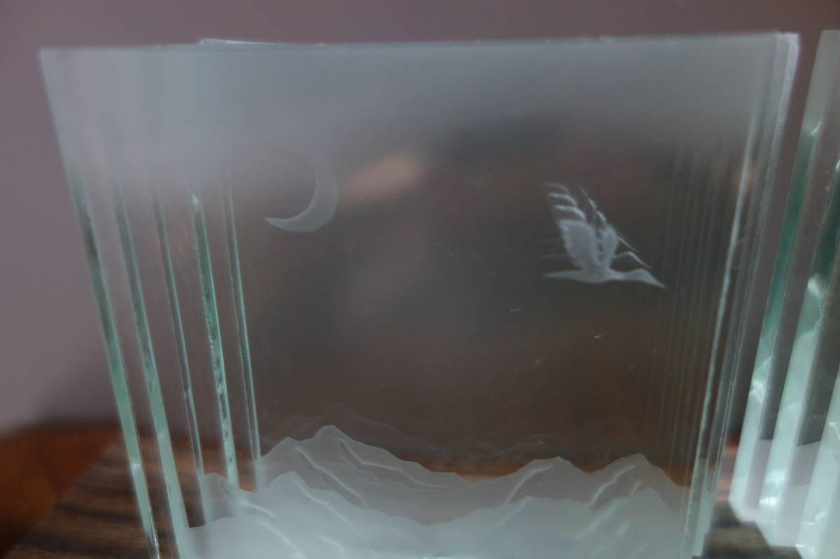 ワタナベカズオ アーティストのガラスオブジェ コールドワーク　冬の旅 ～列に遅れぬように 専用箱有 ハンドメイド 木材の台付_画像3