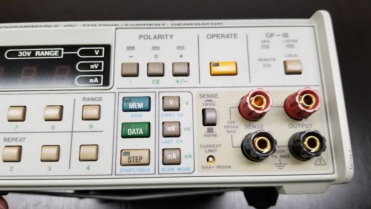 アドバンテスト R6144 4桁半直流電圧電流発生器 校正 アドバンテスト R6144 4桁半直流電圧電流発生器 校正