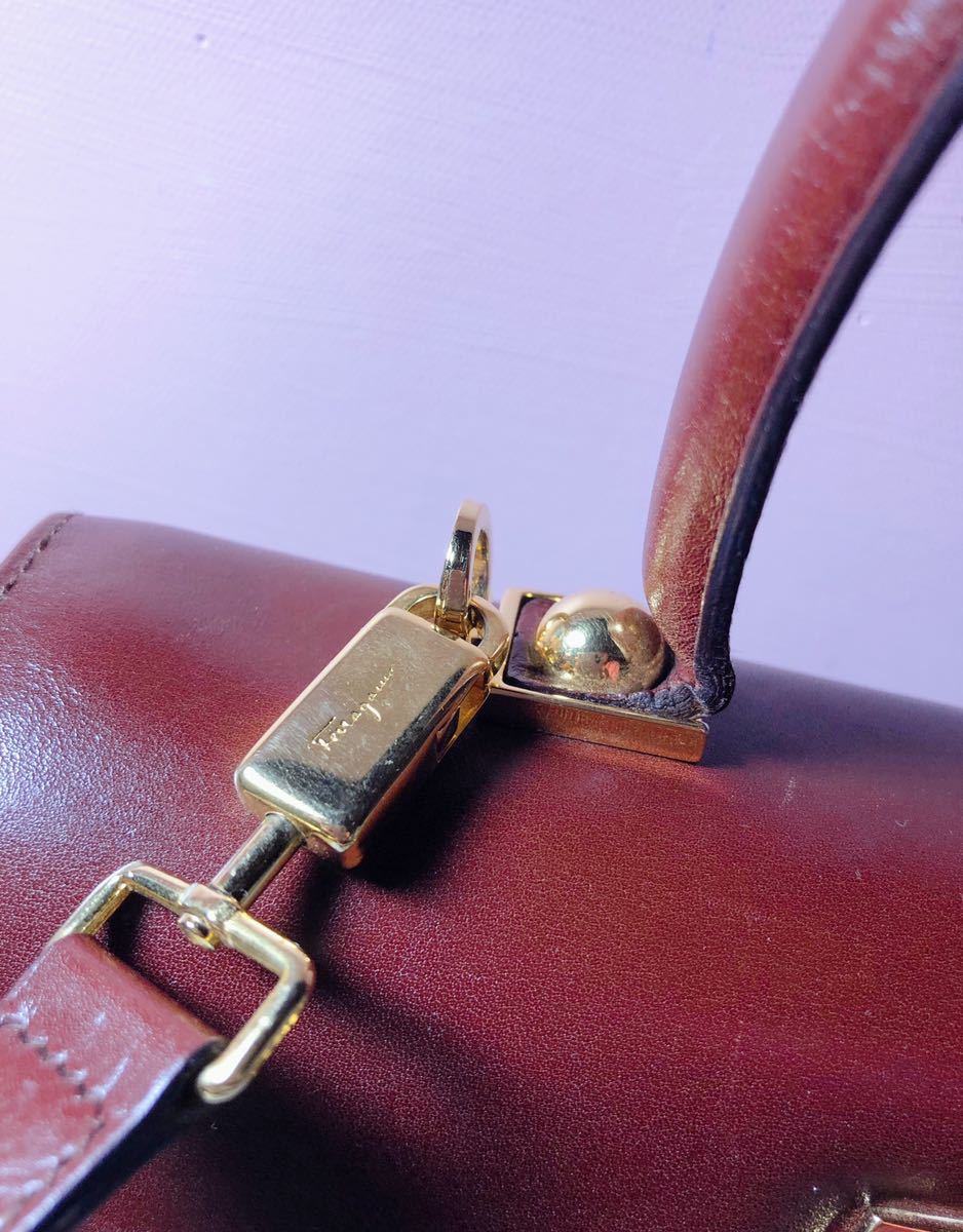 Salvatore Ferragamo フェラガモ ガンチーニ 2ウェイ ハンドバッグ