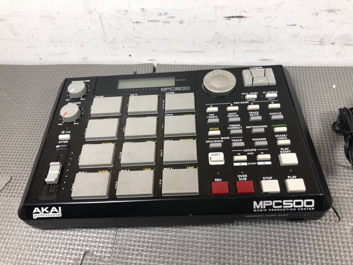 アカイ サンプラー AKAI PROFESSIONAL MPC500 贅沢 www.shelburnefalls.com