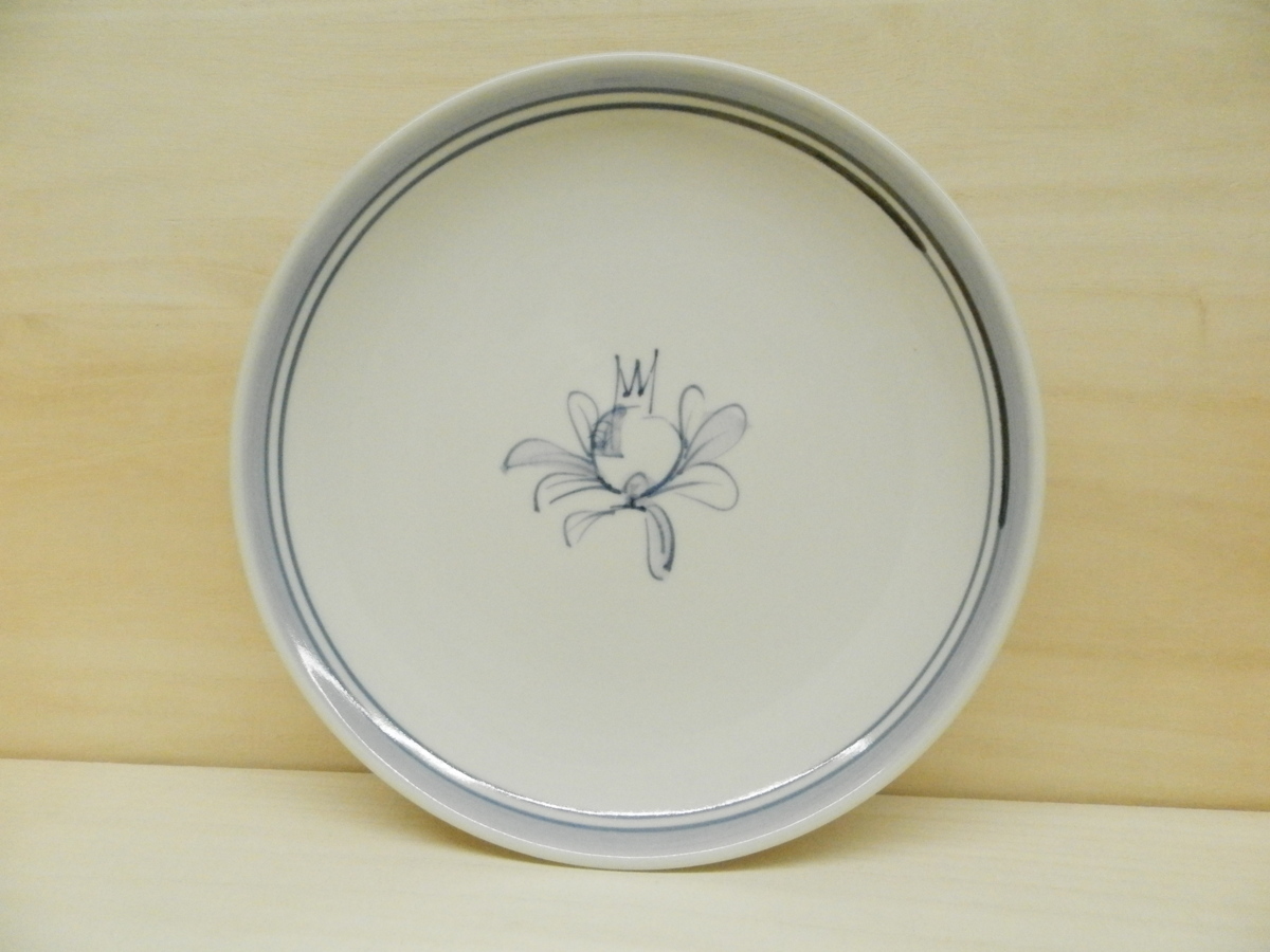 ファッション 砥部焼 鉄釉梅絵大皿 飾り皿 梅山窯 大作 供箱 M 陶芸 【18%OFF】 M 供箱 大作 梅山窯 飾り皿 鉄釉梅絵大皿 砥部焼 陶芸