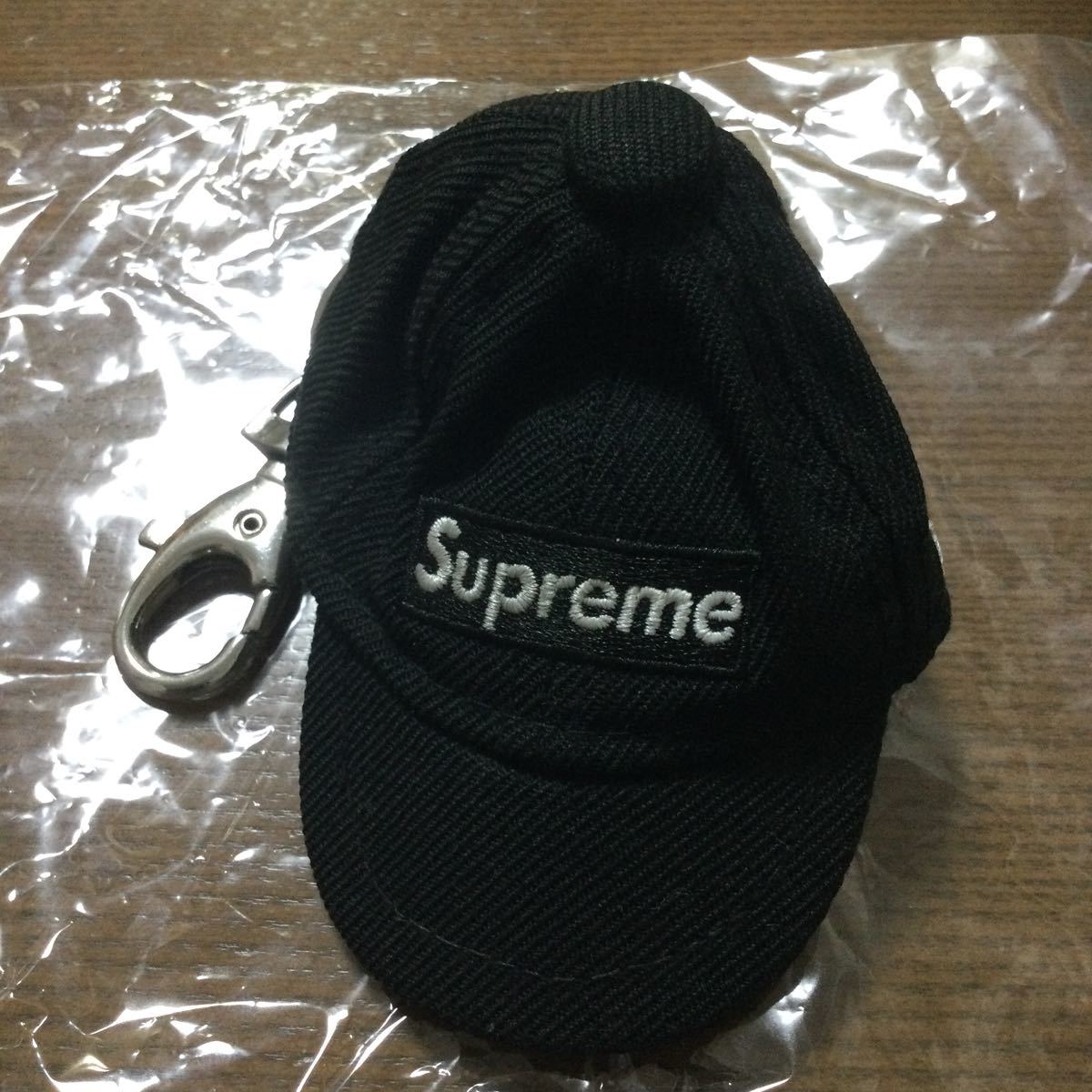 【Supreme】NEWERA BOXロゴ キャップ キーホルダー / ボックスロゴ BOXLOGO NEW ERA ニューエラ_画像1