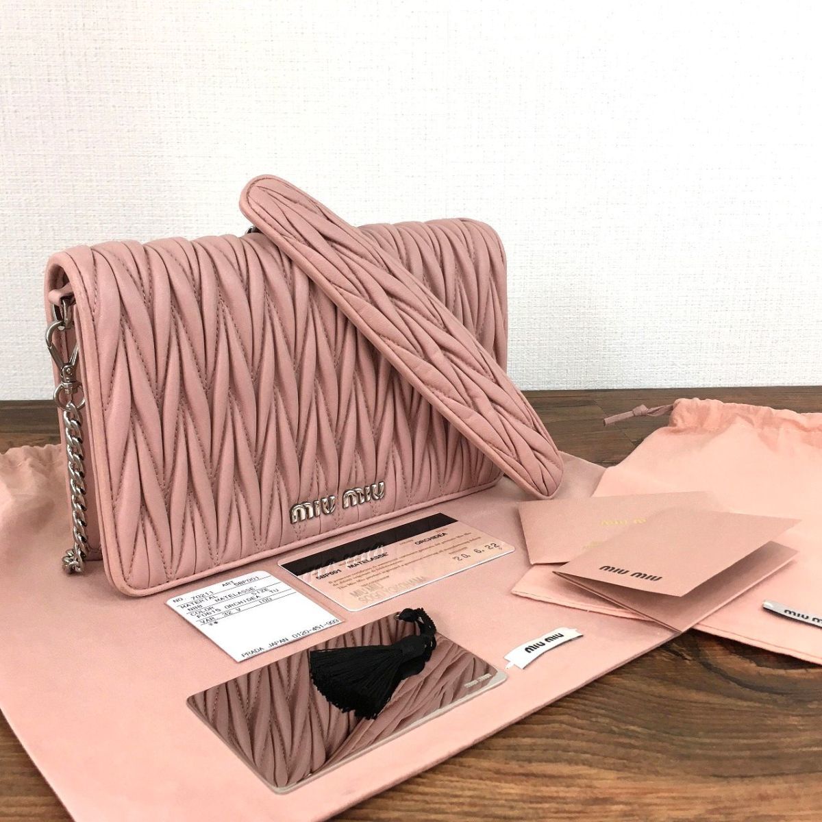 ☆美品・ギャランティ付☆MIUMIU MATELASSE 2wayハンドバッグ-