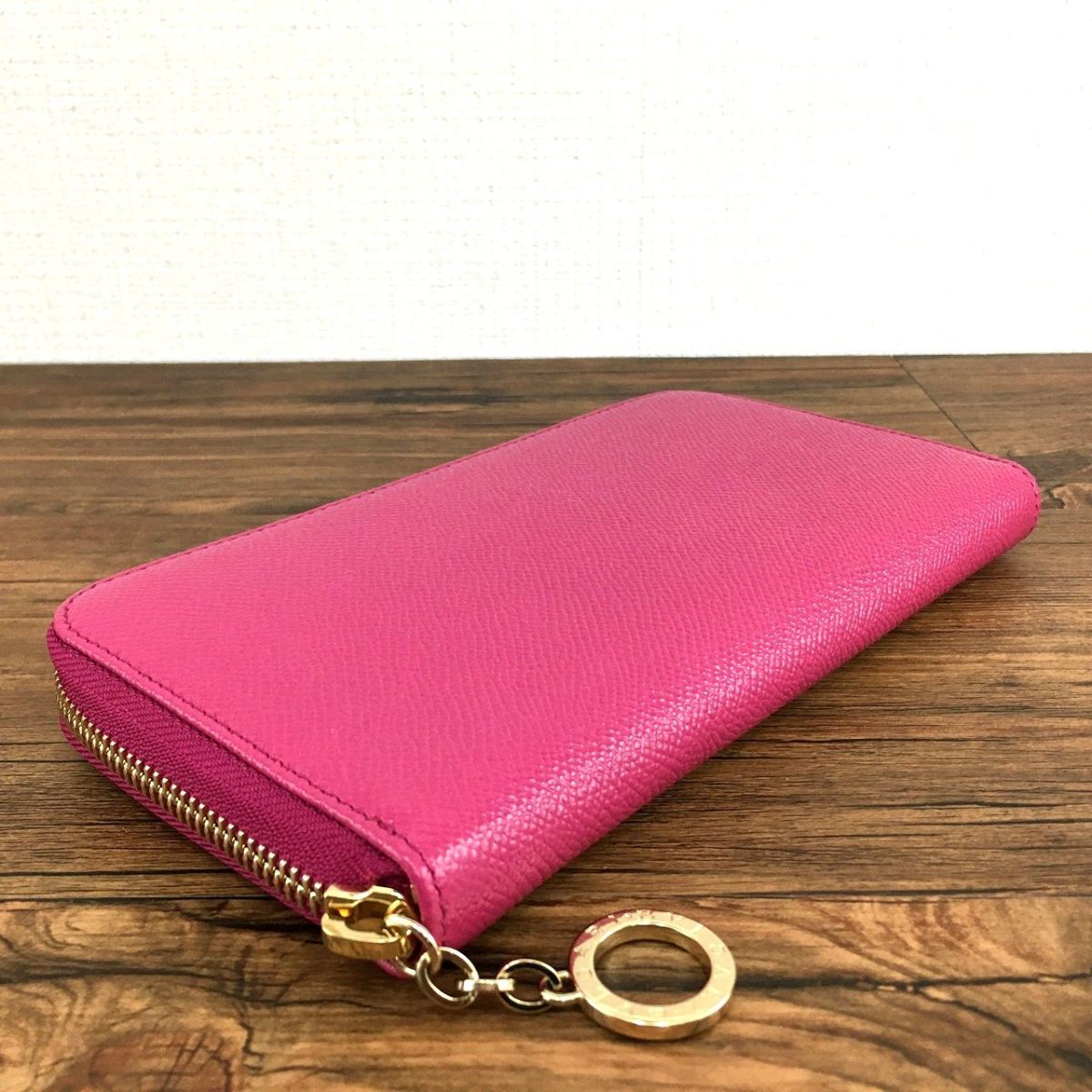 ファッション 送料無料 未使用品 BVLGARI ジップラウンドファスナー