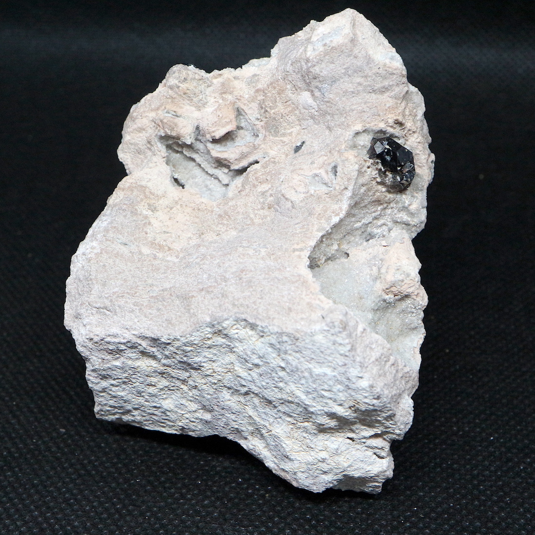 【送料無料】結晶２個！アルマンディン ガーネット 柘榴石 188g 原石 GN113 鉱物 標本 原石 天然石