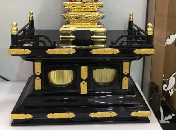 仏教美術 木造須弥壇 本金鍍金金具 高級仏壇の須弥壇 黒塗 仏教美術 木造須弥壇 本金鍍金金具 高級仏壇の須弥壇 黒塗