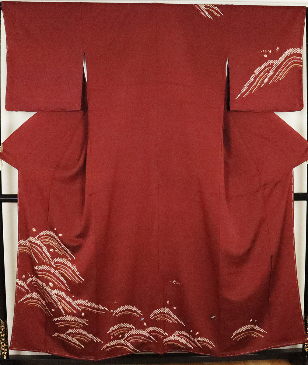 絞り訪問着 正絹 赤紫 絞り 遠山 刺繍 小花 Mサイズ ki20225 新品 日本製 公式行 事送料無料