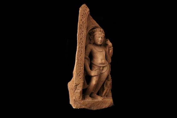 7～8世紀 ポストグプタ様式 クリシュナ像 砂岩石 仏像　インド_画像3