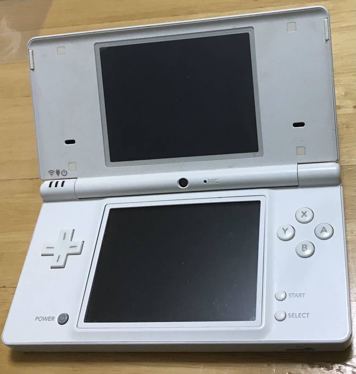 【ダウンロードソフトあり】【動作確認済】Nintendo ニンテンドー DSI ホワイト　任天堂