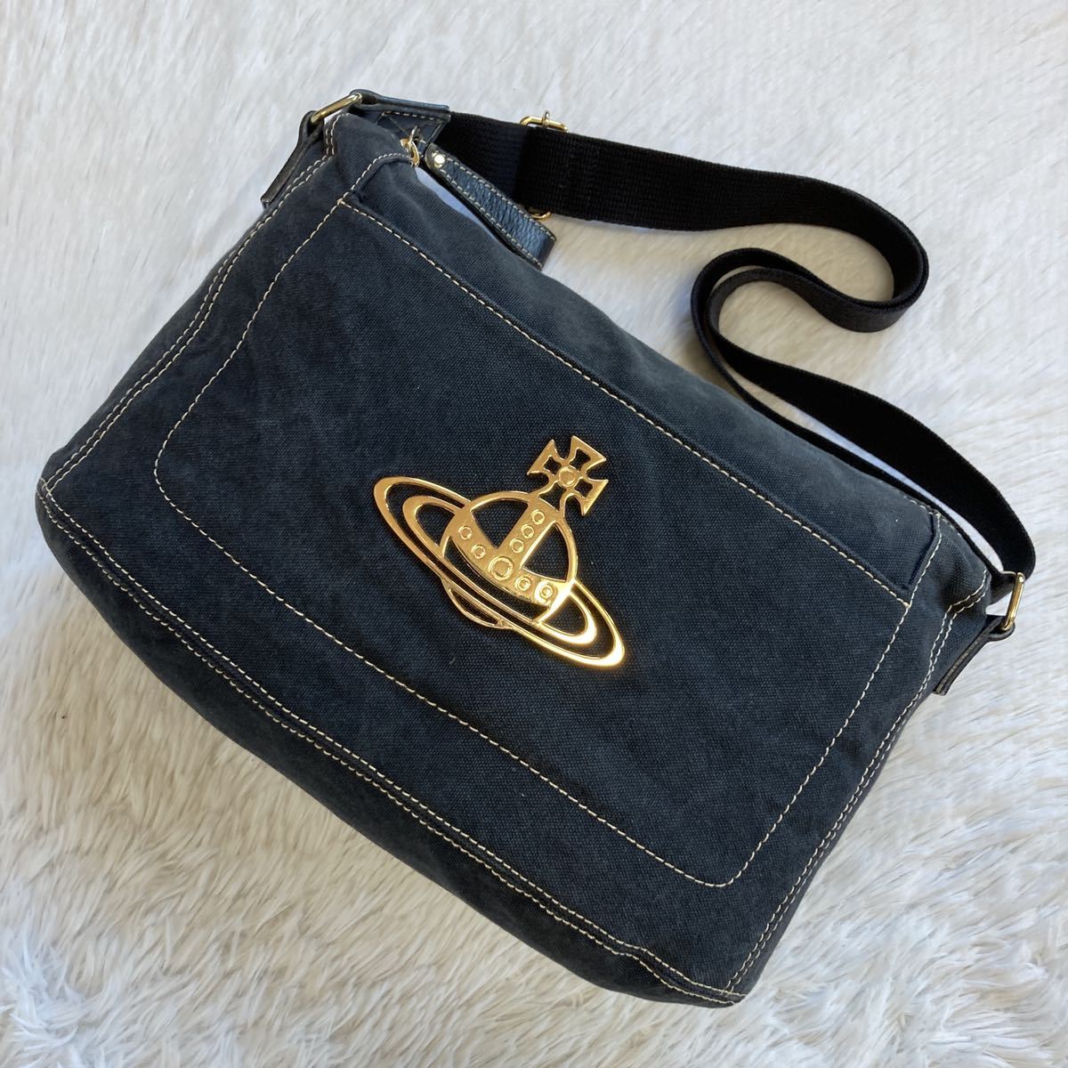 Vivienne Westwood ヴィヴィアンウエストウッド ショルダーバッグ