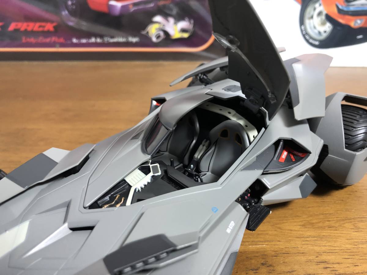 1/18 マテル ホットウィールエリート バットモービル バットマン 1/18 マテル ホットウィールエリート バットモービル バットマン
