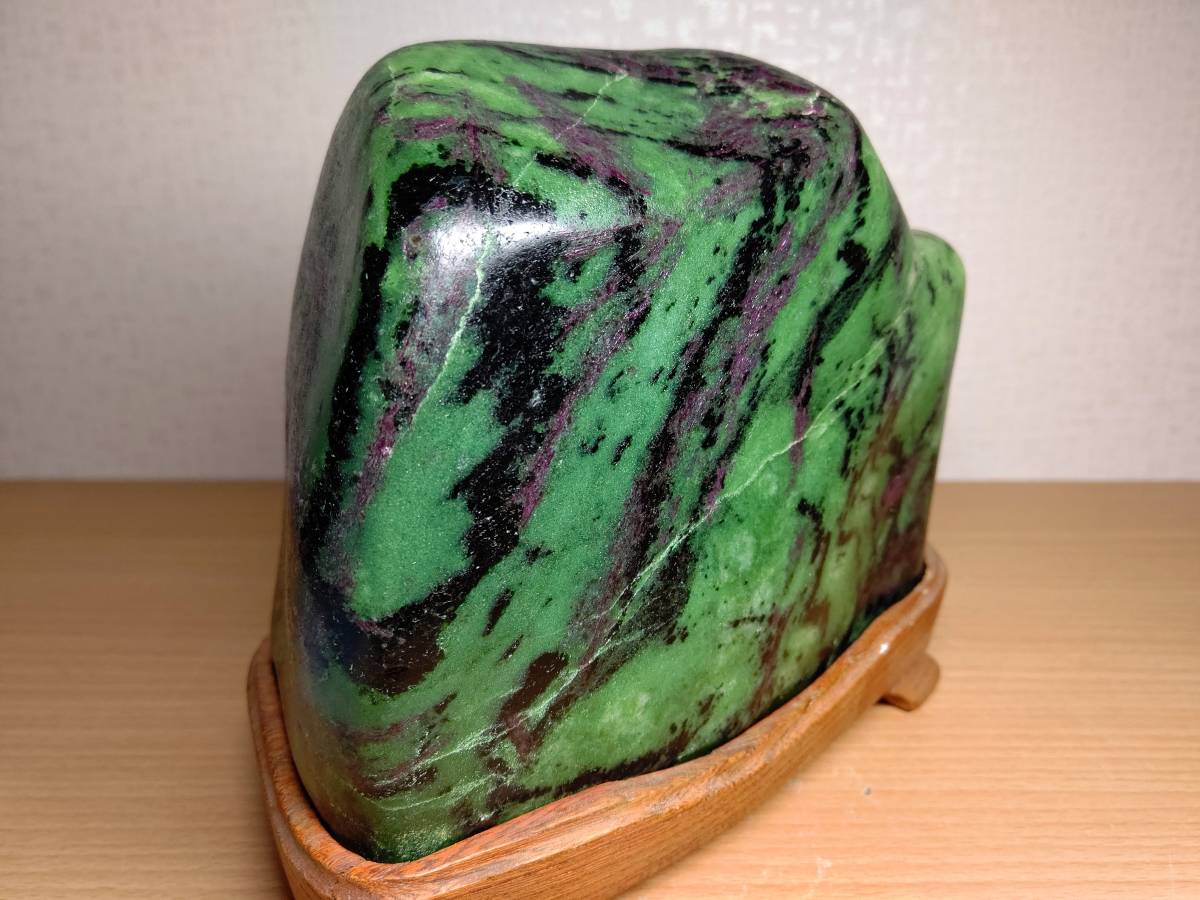 新作揃え 緑灰 384g 翡翠 ヒスイ 原石 鑑賞石 自然石 誕生石 鉱物 水石