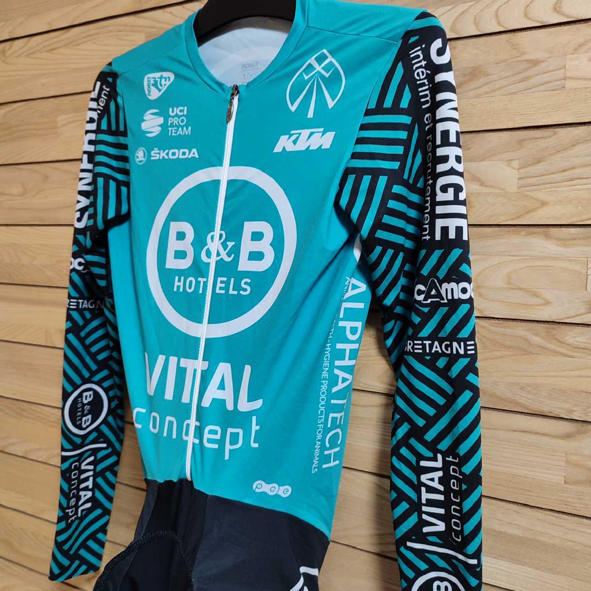  supplied goods s gold suit B&B hotel -baitaru concept cycle jersey One-piece aero bicycle road bike long sleeve TT