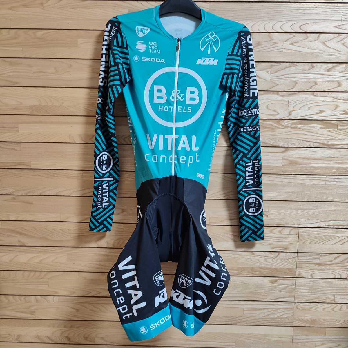  supplied goods s gold suit B&B hotel -baitaru concept cycle jersey One-piece aero bicycle road bike long sleeve TT