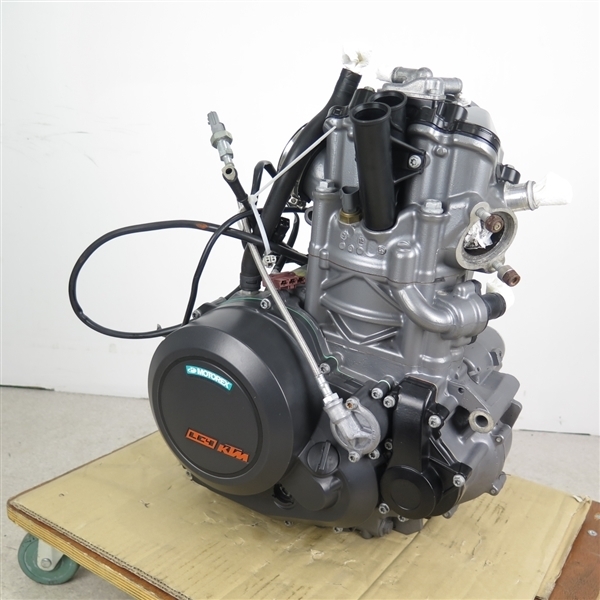 ♪KTM/690DUKE 純正 実動好調 エンジン(HA1216AZ50)17852Km 12年式 ♪KTM/690DUKE 純正 実動好調 エンジン(HA1216AZ50)17852Km 12年式