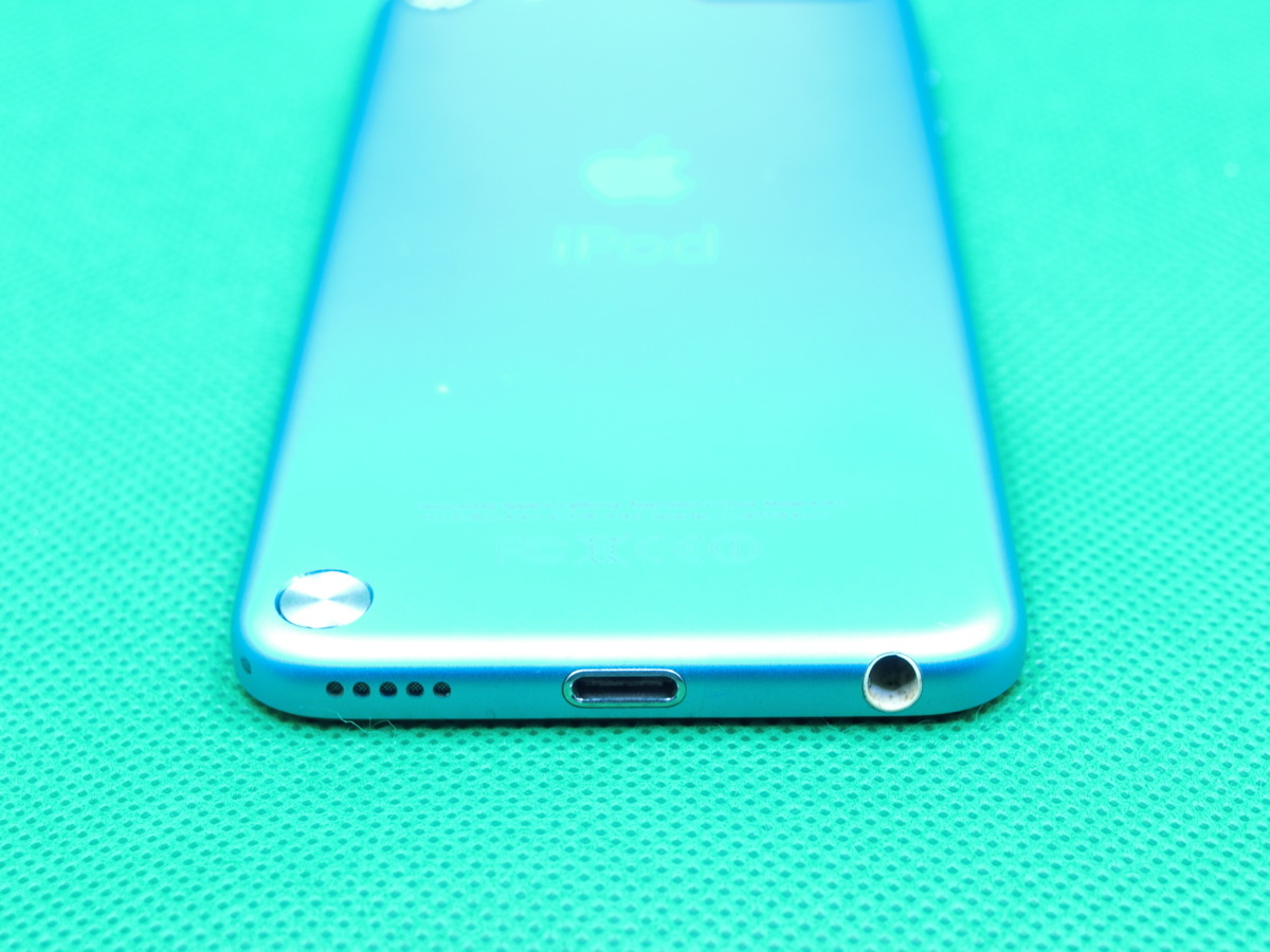 【送料一律198円】　訳あり品　Apple 　iPod touch 　第5世代 　16GB 　ブルー　A1421　初期化済み　V0160_画像3
