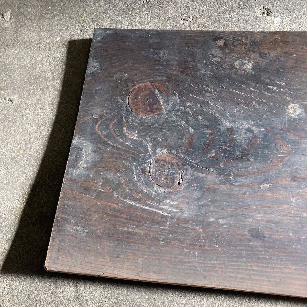 古い板 台 花台 天然木 板 古板 古木 敷板 88cm x 28cm 厚さ1.9cm 木の種類不明 アンティーク ビンテージ 古材
