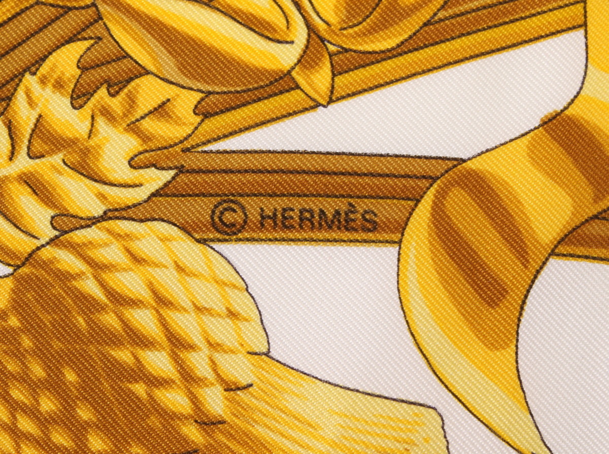25%OFF】 HERMES エルメスカレ90シルク100%大判スカーフ 英国紋章