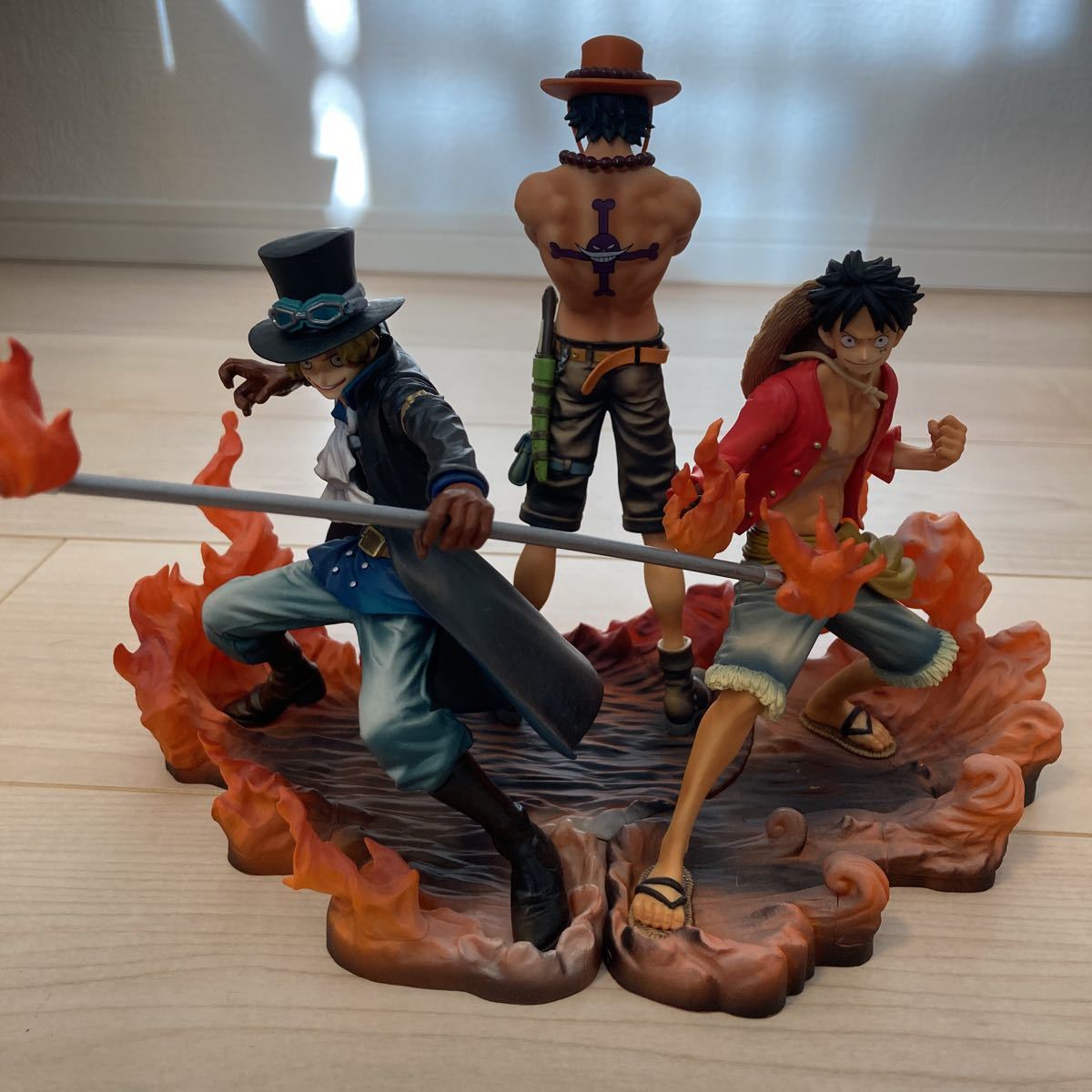 人気が高い 送料無料 箱無し フィギュア ワンピース One Piece フィギュアーツ Brother Hood ルフィ エース サボ New限定品 Enablingfuture Com