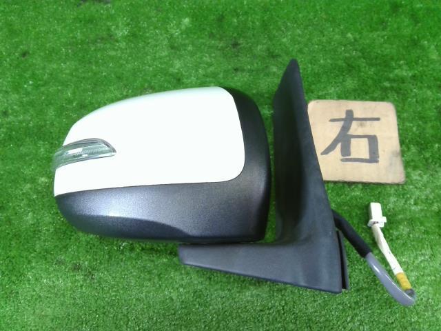 時間指定不可 LA600S ダイハツ タントカスタム 右ドアミラー W24
