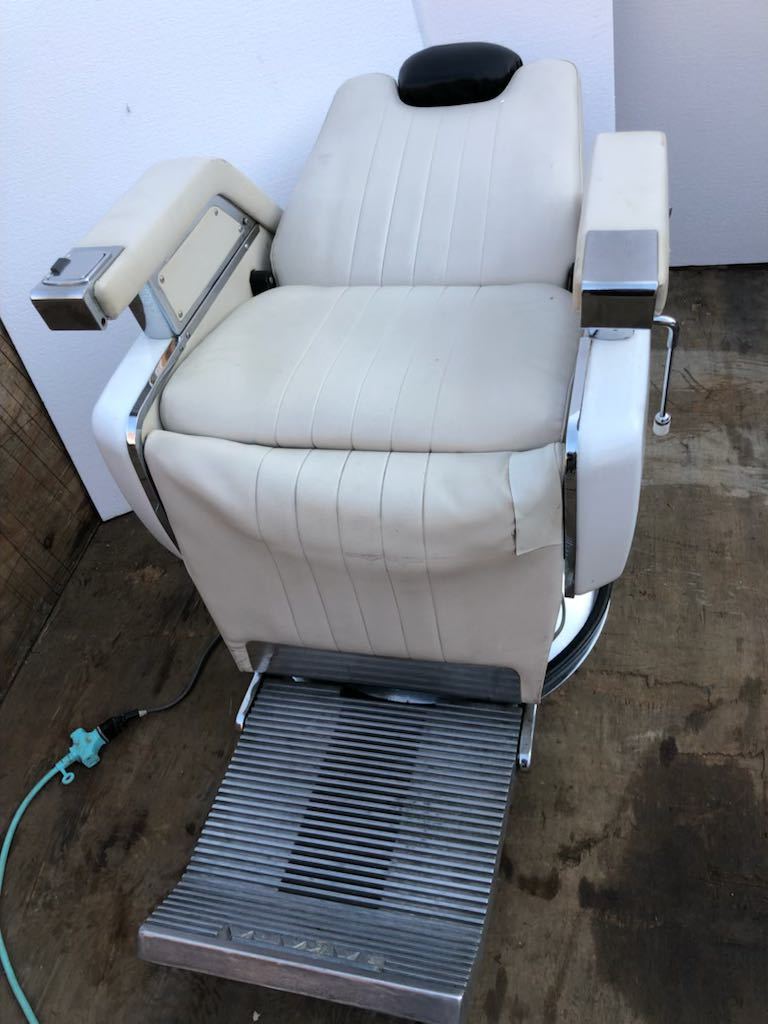 タカラベルモント 理容 美容器具 理容椅子 『879』バーバーチェア