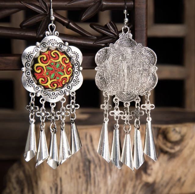 1 point * new goods *[ Thai kingdom ]mon group embroidery & silver earrings ② ethnic Asian hand made 