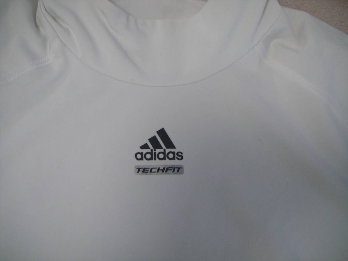 ADIDAS アディダス　Techfit テックフィット 　モックトップ　中古　XO　白　 E08213　AK9001 長袖Tシャツ 　ハイネック　コンプレッション_画像5