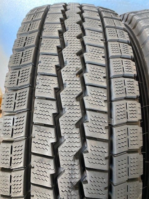 2020年製造　195/75R15　109/107L　LT　スタッドレス　ダンロップ　WINTER　MAXX　LT03　195/75/15　6本　トラックタイヤ_画像2