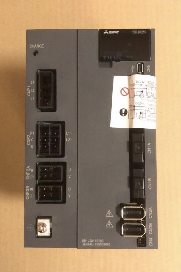 三菱電機 MITSUBISHI 未使用MR-J3W-1010B、ACサーボ MELSERVO サーボアンプ 本体のみ、コネクター、箱無し。MITSUBISHI ELECTRIC