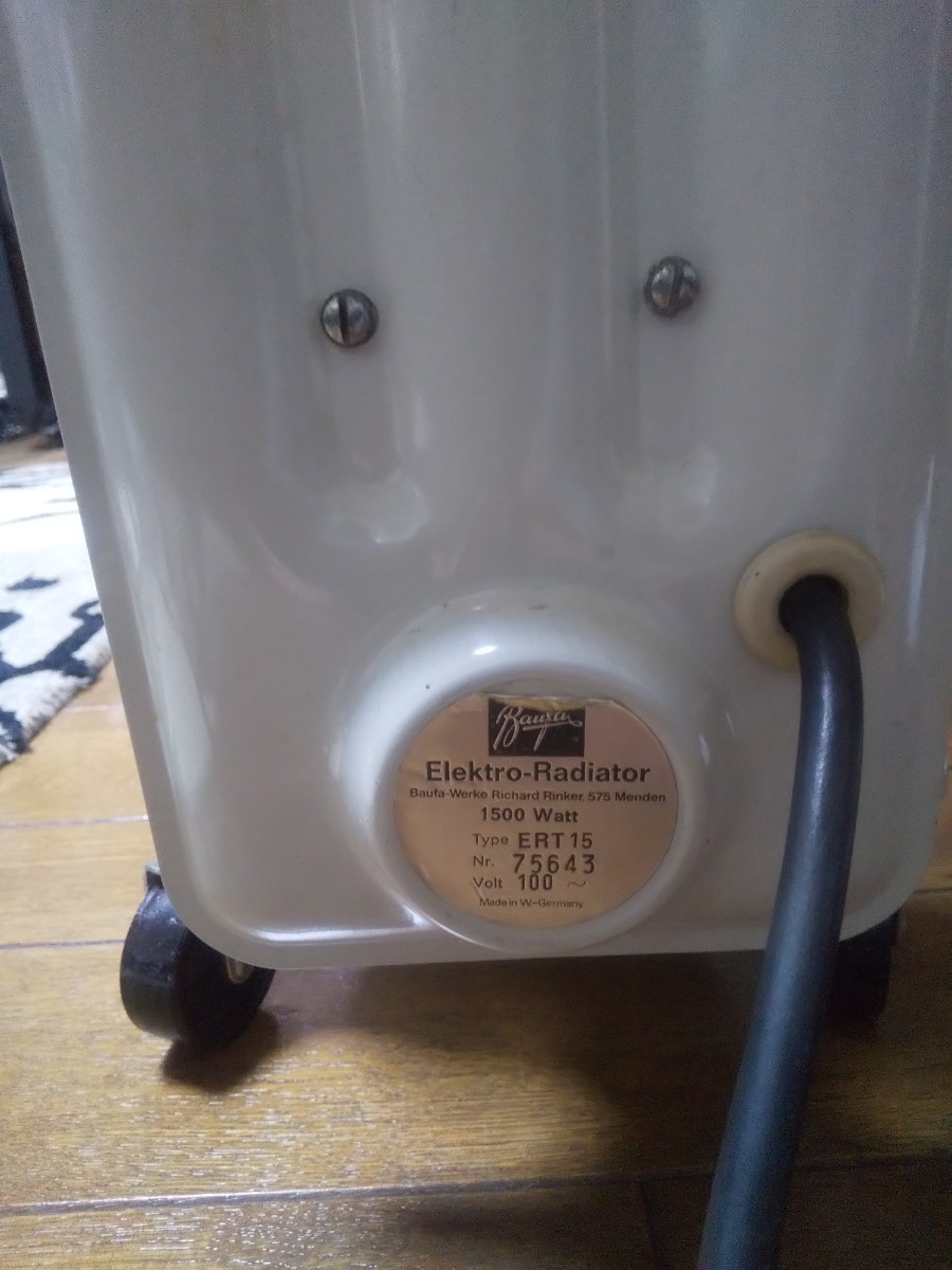 西ドイツ Baufa製 オイルヒータ レトロ オブジェにも最適 西ドイツ Baufa製 オイルヒータ レトロ オブジェにも最適