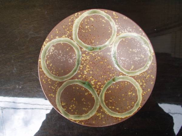 伊万里・鍋島窯元・わびさびの器・瀬兵窯緑釉丸紋反り鉢_磁器製ですので強く、手入れも楽です