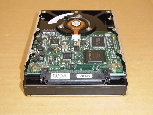 ■DELL/HGST HUS151436VL3800 Ultra320 SCSI SCA 15K 36G HDD ① (SH272)_画像2